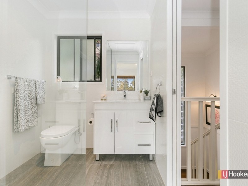 60 Broadwater Drive, Saratoga NSW 2251