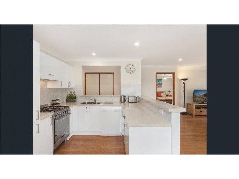 8 Kareel Close, Erina NSW 2250