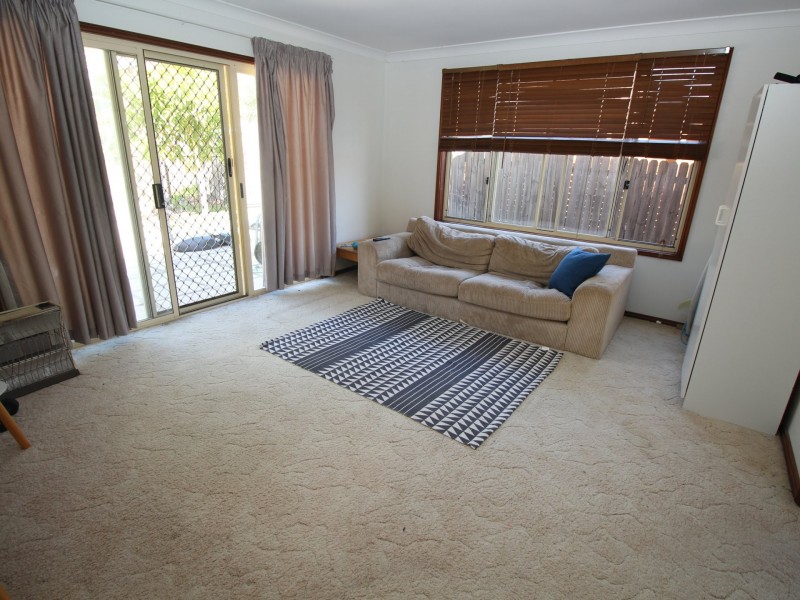 9 Stephen Close, Green Point NSW 2251