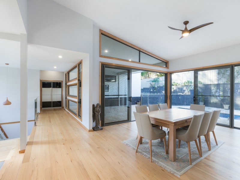 260 Avoca Drive, Avoca Beach NSW 2251