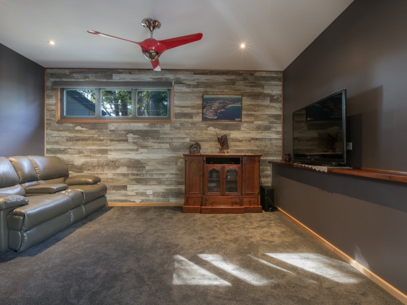 260 Avoca Drive, Avoca Beach NSW 2251