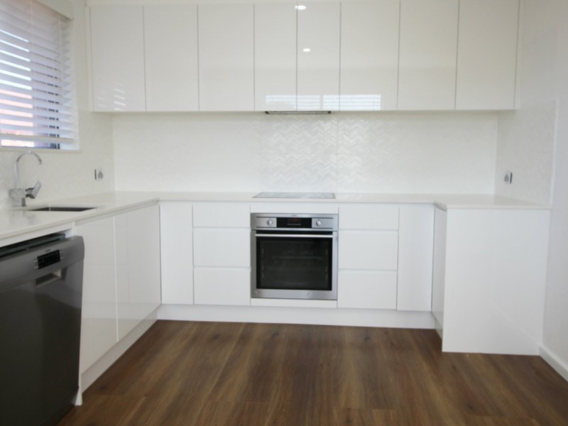 Apartment 2/17A Frederick St, Point Frederick NSW 2250