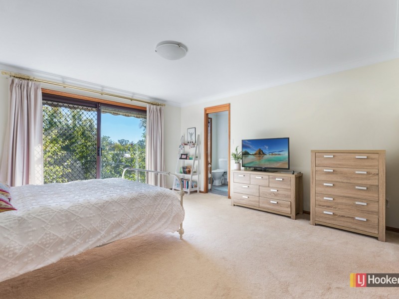 30 Beveridge Drive, Green Point NSW 2251