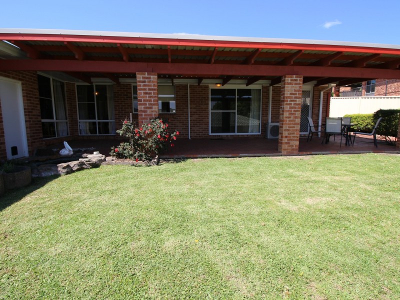 10 James Sea Drive, Green Point NSW 2251