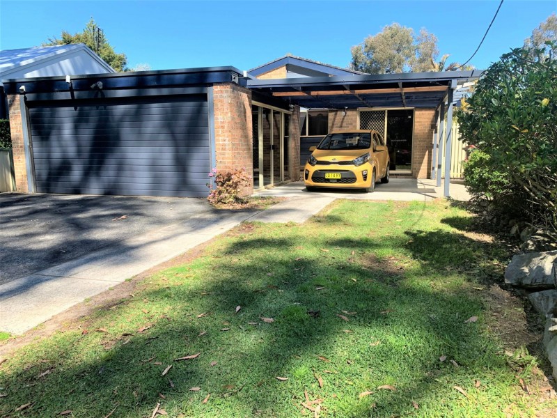 36 Narrawa Ave, Erina NSW 2250