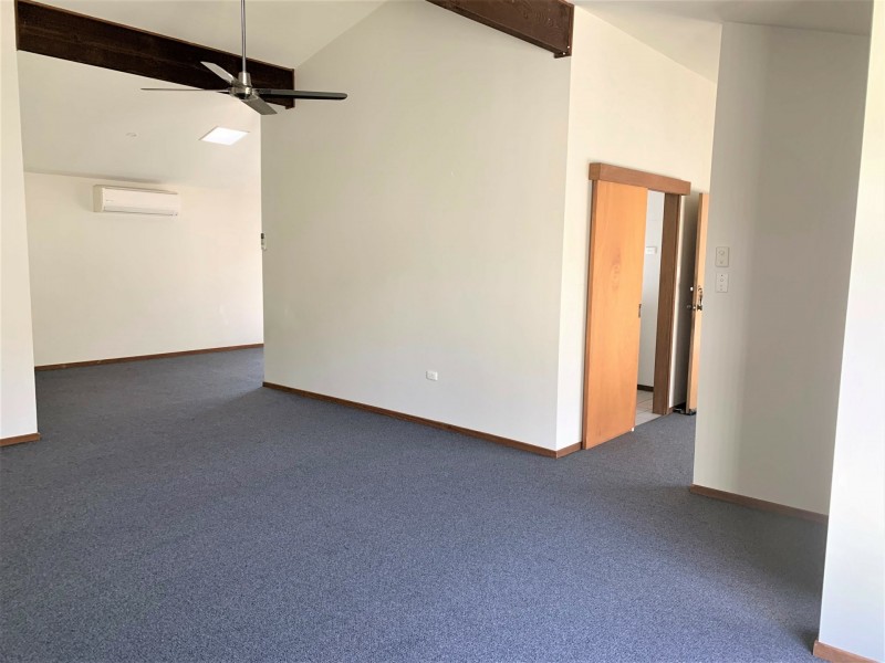 36 Narrawa Ave, Erina NSW 2250