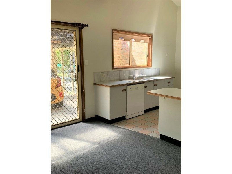 36 Narrawa Ave, Erina NSW 2250