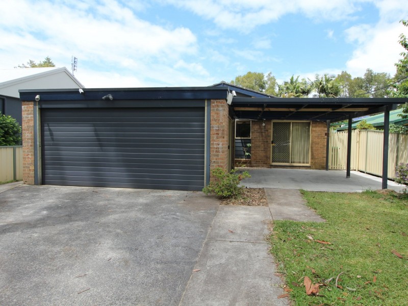 36 Narrawa Ave, Erina NSW 2250