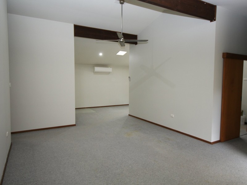 36 Narrawa Ave, Erina NSW 2250