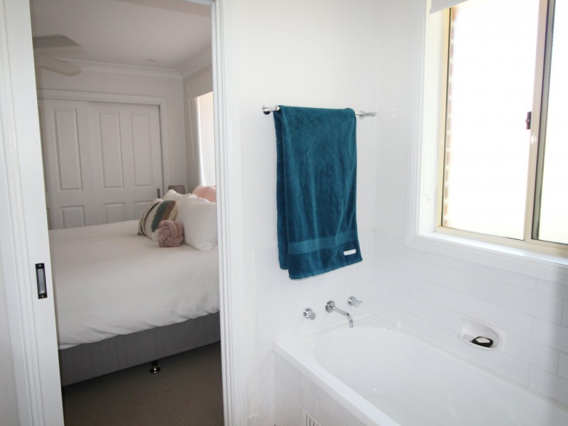 1/5 Day Dawn Place, Erina NSW 2250