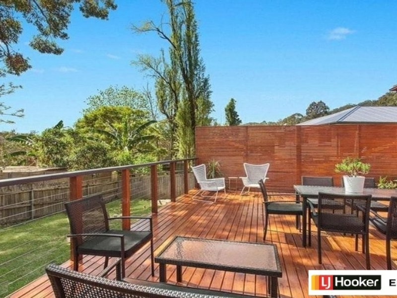 13 Katherine Crescent, Green Point NSW 2251