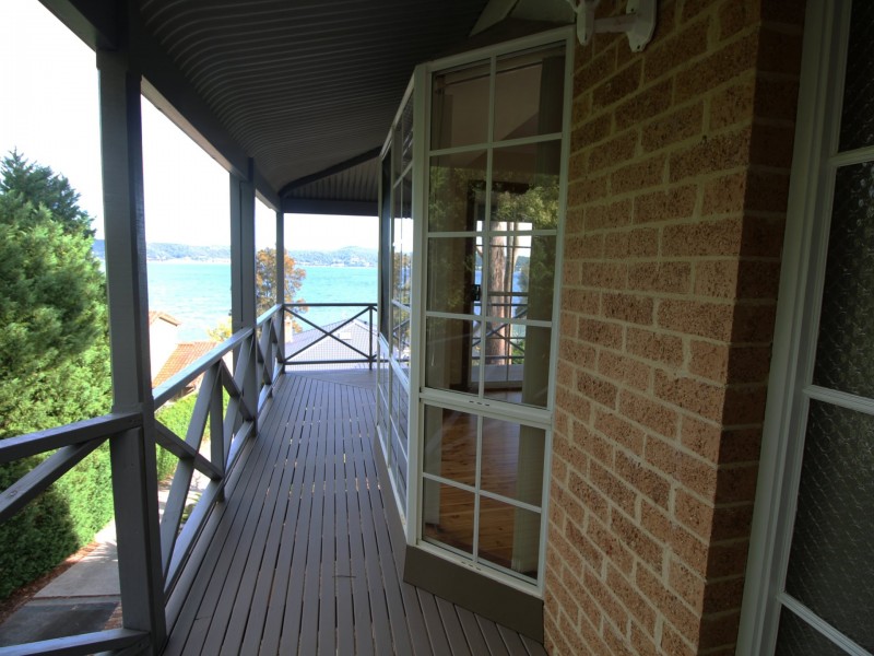 327A Avoca Drive, Green Point NSW 2251