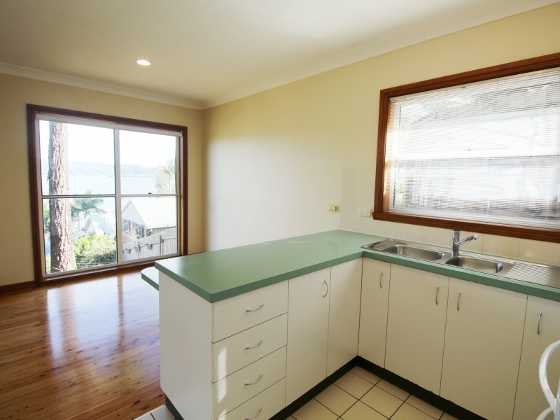 327A Avoca Drive, Green Point NSW 2251