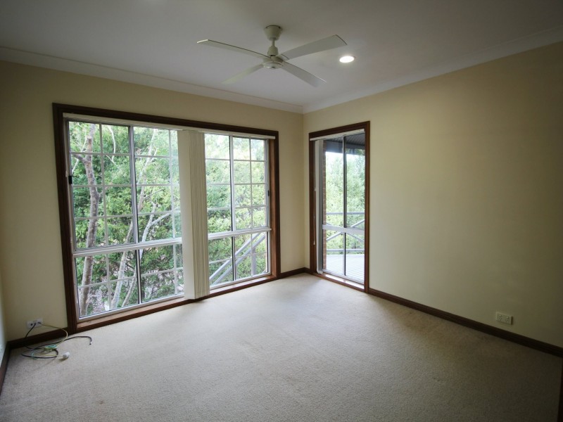 327A Avoca Drive, Green Point NSW 2251
