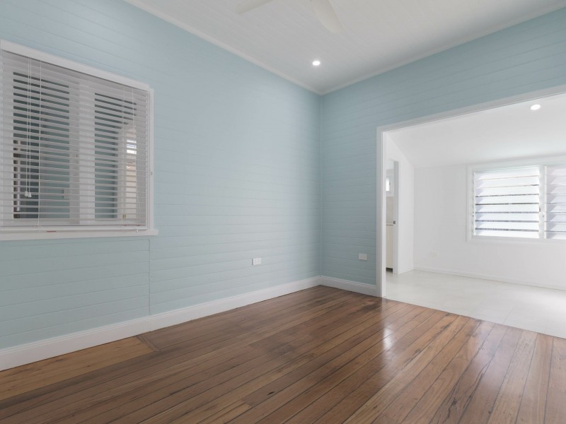 5 Coogee Rd, Point Clare NSW 2250
