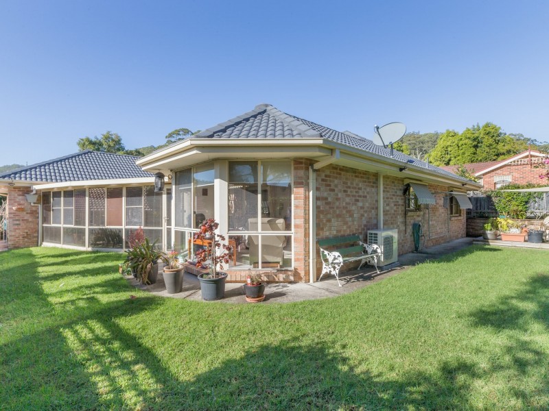 126 James Sea Drive, Green Point NSW 2251