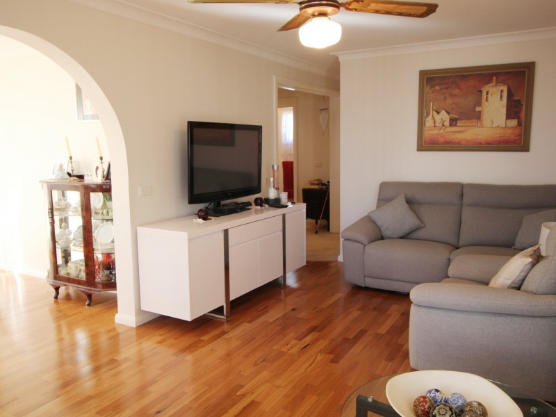 10 Seconds Ave, Broadlands Estate, Green Point NSW 2251