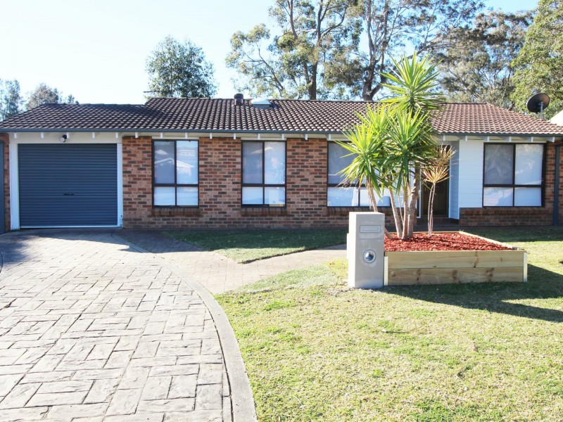 4 Sawyer Close, Green Point NSW 2251