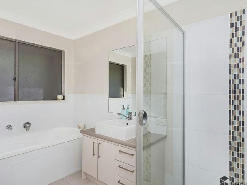 4 Sinclair Crescent, Wyong NSW 2259