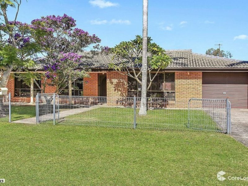 4 Arakoon Street, Kincumber NSW 2251