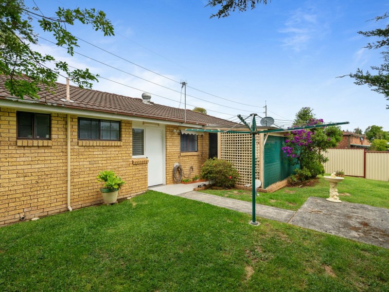 32 Debra Anne Drive, Bateau Bay NSW 2261