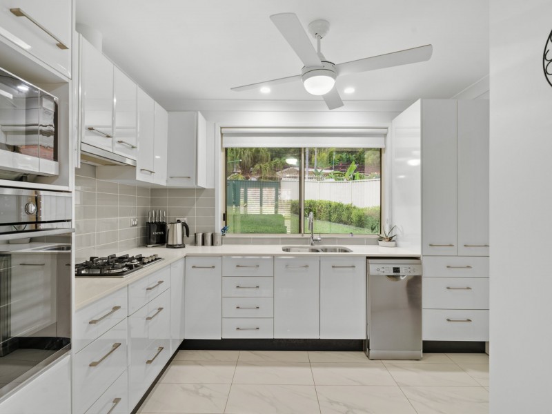 2/3 Alecia Close, Green Point NSW 2251