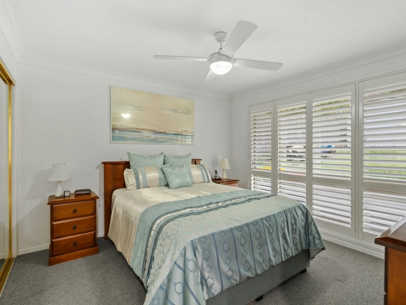 2/3 Alecia Close, Green Point NSW 2251