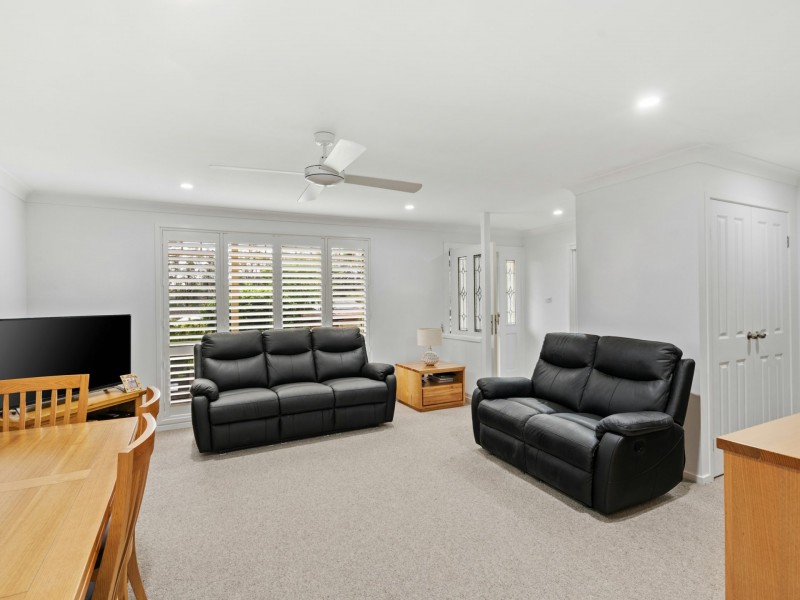 2/3 Alecia Close, Green Point NSW 2251