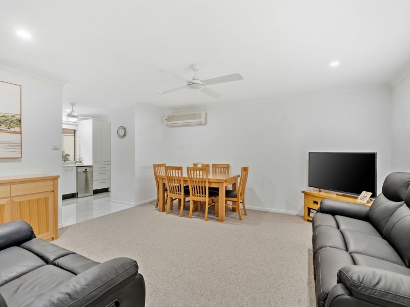 2/3 Alecia Close, Green Point NSW 2251