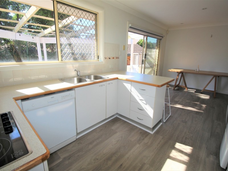 1 Sanctuary Place, Bateau Bay NSW 2261