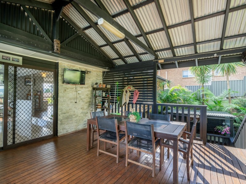 38 White Cedar Close, Green Point NSW 2251