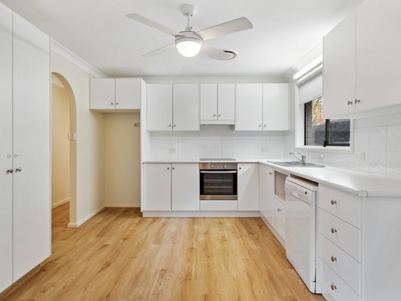 27 Kuburra Road, Erina NSW 2250