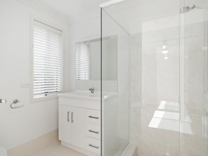 27 Kuburra Road, Erina NSW 2250