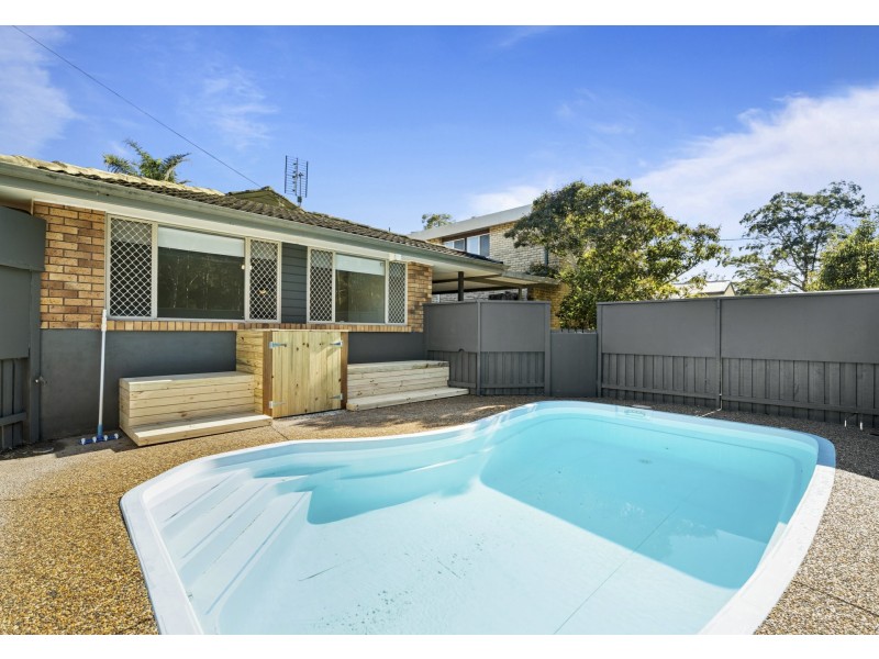 27 Kuburra Road, Erina NSW 2250