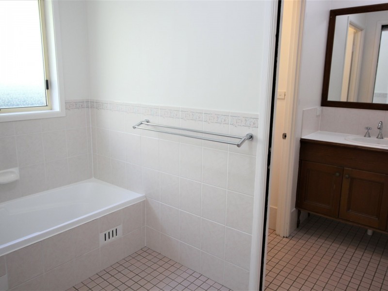 9 Legge Place, Green Point NSW 2251