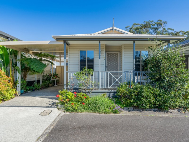 61/33 Greenlife Karalta Road, Erina NSW 2250