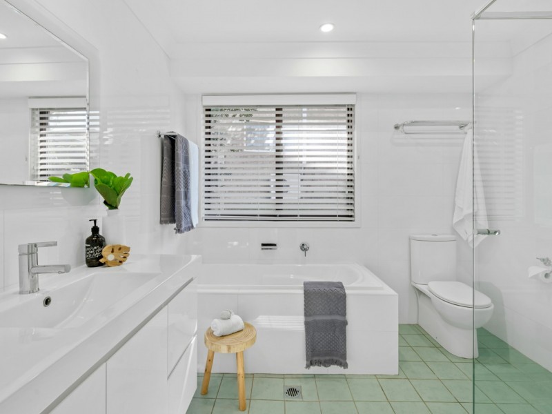 19 White Cedar Close, Erina NSW 2250