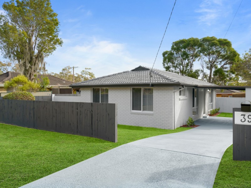 39 Stonehaven Ave, Watanobbi NSW 2259