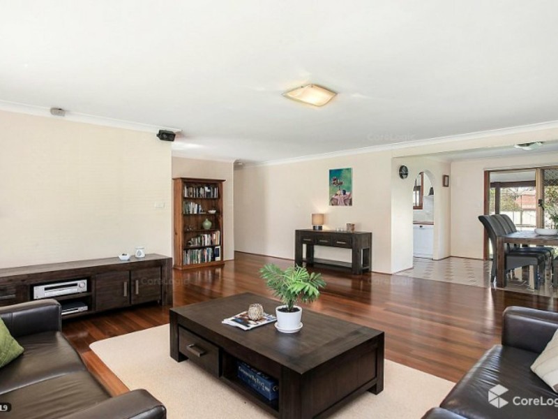 4 Arakoon St, Kincumber NSW 2251