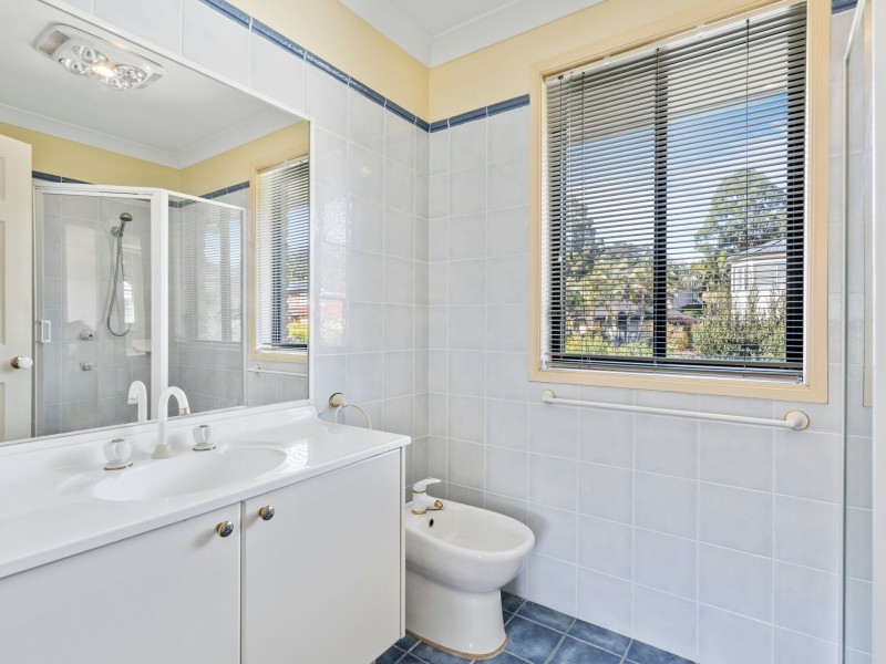 6 Jean Marie Crescent, Erina NSW 2250