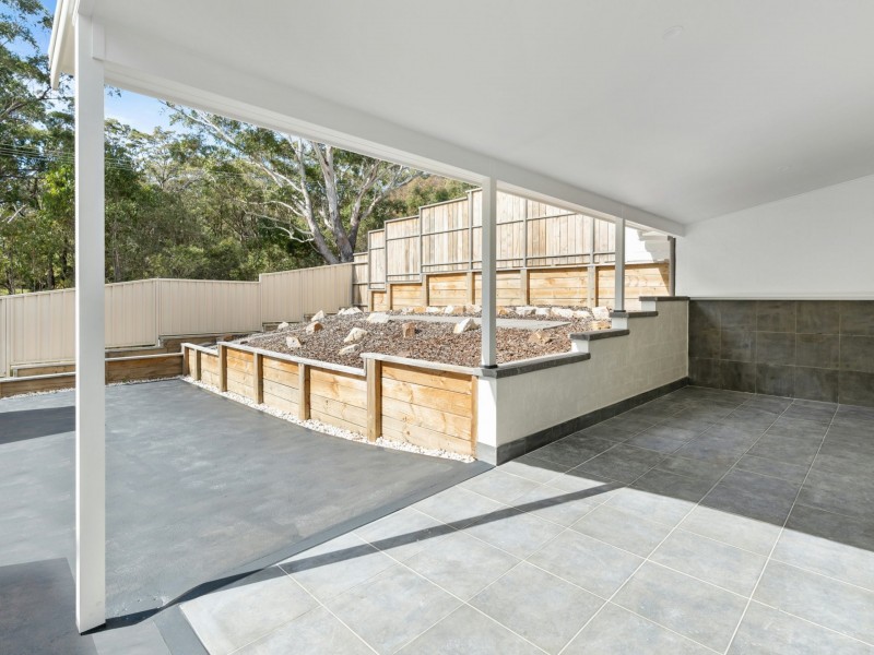 16A/B Jennie Cox Close, Erina NSW 2250