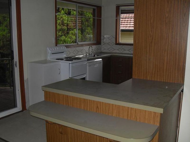 9 Asca Drive, Green Point NSW 2251