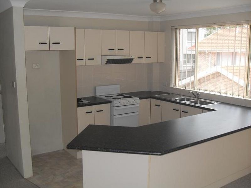 4/10 Jennie Cox Close, Erina NSW 2250
