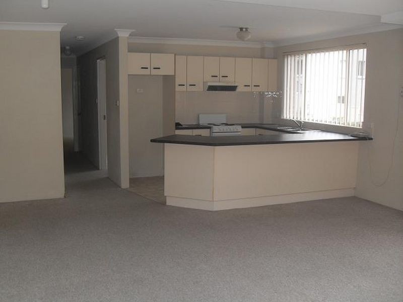 4/10 Jennie Cox Close, Erina NSW 2250