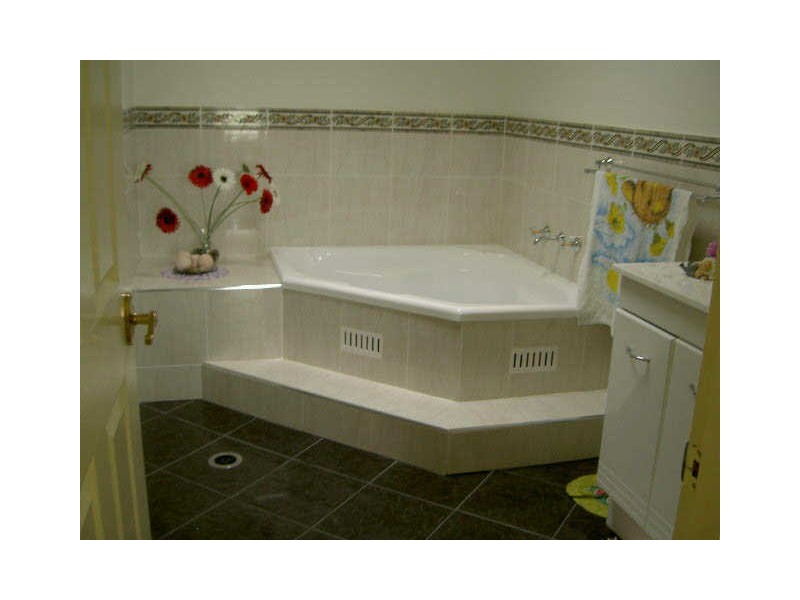 14 Avia Avenue, Erina NSW 2250