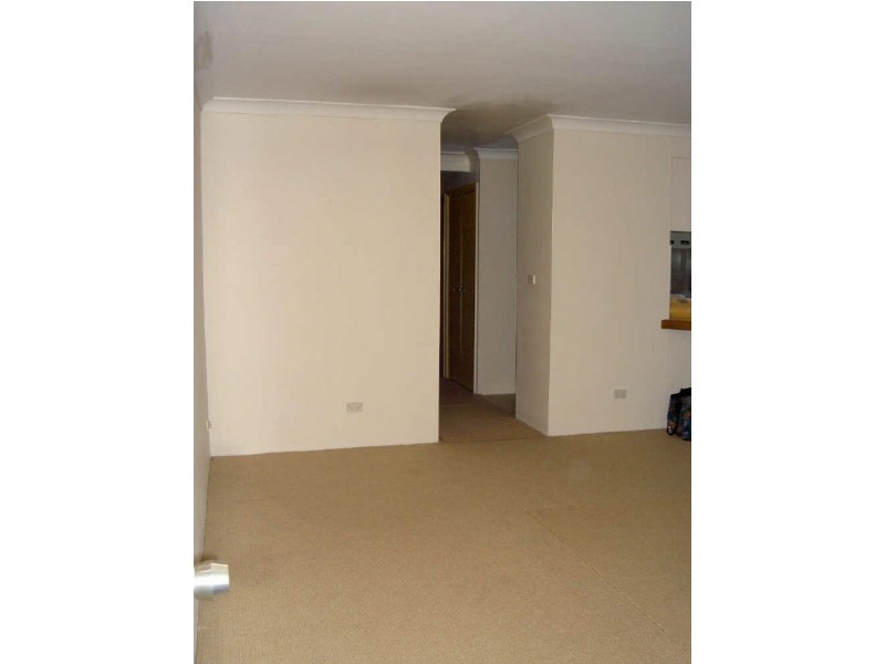 1/70 Karalta Rd, Erina NSW 2250