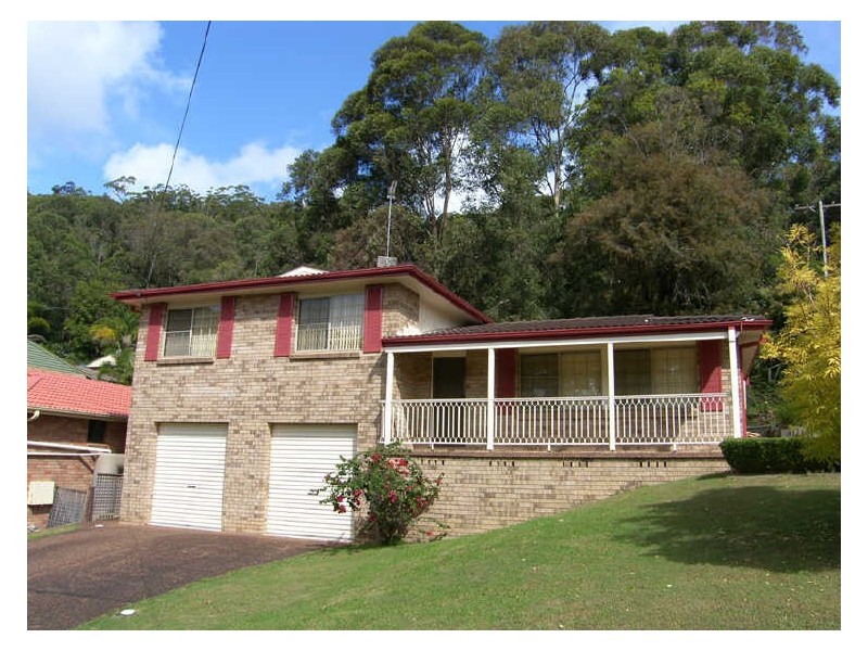 7 Redgrove Street, Green Point NSW 2251