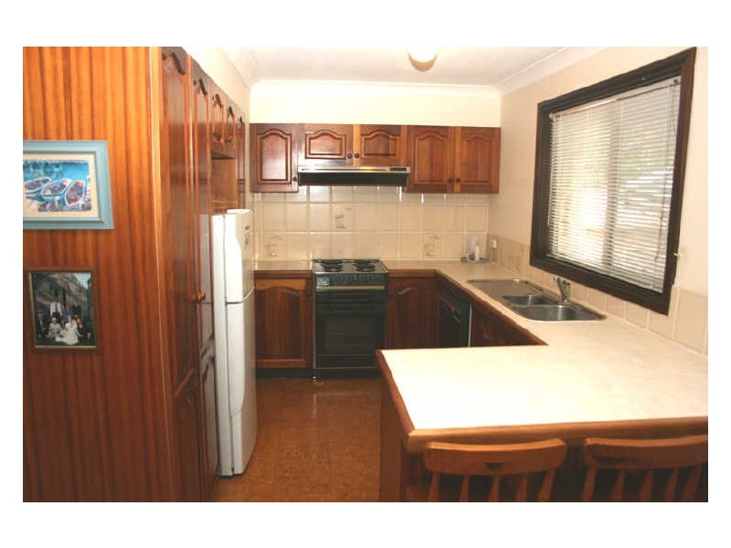 7 Redgrove Street, Green Point NSW 2251