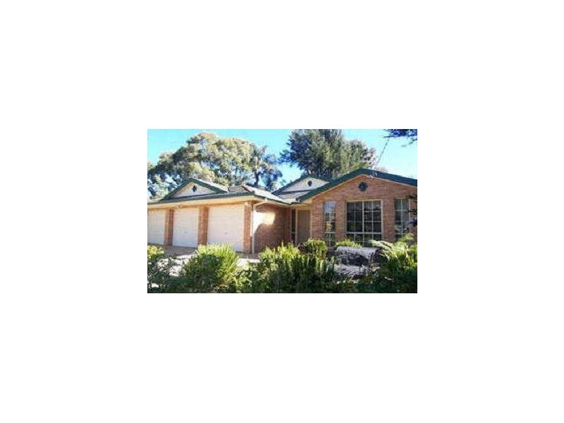 24 Davies Street, Kincumber NSW 2251