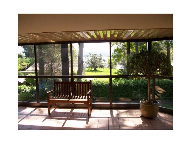 19 Kenmare Close, Green Point NSW 2251